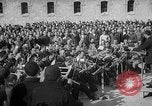 Standbild Gefangenen Valencia Spanien, 1942, aus Sekunde 24 historischem Filmmaterial Videoclip 65675048278
