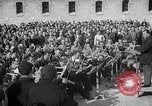 Standbild Gefangenen Valencia Spanien, 1942, aus Sekunde 29 historischem Filmmaterial Videoclip 65675048278