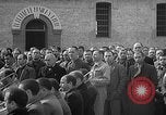 Standbild Gefangenen Valencia Spanien, 1942, aus Sekunde 49 historischem Filmmaterial Videoclip 65675048278