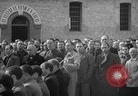 Standbild Gefangenen Valencia Spanien, 1942, aus Sekunde 50 historischem Filmmaterial Videoclip 65675048278