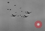 Standbild Fallschirmjäger New York United States USA, 1946, aus Sekunde 28 historischem Filmmaterial Videoclip 65675048281