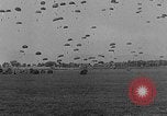 Standbild Fallschirmjäger New York United States USA, 1946, aus Sekunde 57 historischem Filmmaterial Videoclip 65675048281
