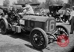 Standbild Antique Automobile pageant Mineola New York USA, 1946, aus Sekunde 25 historischem Filmmaterial Videoclip 65675048282