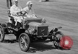Standbild Antique Automobile pageant Mineola New York USA, 1946, aus Sekunde 39 historischem Filmmaterial Videoclip 65675048282