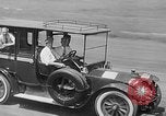 Standbild Antique Automobile pageant Mineola New York USA, 1946, aus Sekunde 41 historischem Filmmaterial Videoclip 65675048282