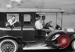 Standbild Antique Automobile pageant Mineola New York USA, 1946, aus Sekunde 42 historischem Filmmaterial Videoclip 65675048282