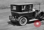 Standbild Antique Automobile pageant Mineola New York USA, 1946, aus Sekunde 43 historischem Filmmaterial Videoclip 65675048282