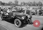 Standbild Antique Automobile pageant Mineola New York USA, 1946, aus Sekunde 53 historischem Filmmaterial Videoclip 65675048282