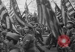 Standbild anti-kommunistischen Loyalität Parade auf der Fifth Avenue New York City USA, 1950, aus Sekunde 57 historischem Filmmaterial Videoclip 65675048288