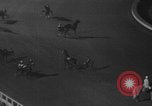 Standbild Trabrennen Yonkers New York USA, 1950, aus Sekunde 9 historischem Filmmaterial Videoclip 65675048290