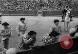 Standbild Stierkampf Sevilla Spanien, 1950, aus Sekunde 21 historischem Filmmaterial Videoclip 65675048291