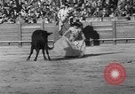 Standbild Stierkampf Sevilla Spanien, 1950, aus Sekunde 27 historischem Filmmaterial Videoclip 65675048291