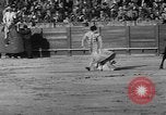 Standbild Stierkampf Sevilla Spanien, 1950, aus Sekunde 32 historischem Filmmaterial Videoclip 65675048291