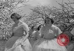 Standbild Blossom Queen United States USA, 1950, aus Sekunde 60 historischem Filmmaterial Videoclip 65675048292
