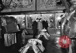 Standbild La Real Armeria Madrid Spanien, 1956, aus Sekunde 25 historischem Filmmaterial Videoclip 65675048293
