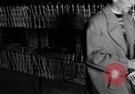 Standbild Supermarkt Spanien, 1956, aus Sekunde 4 historischem Filmmaterial Videoclip 65675048294