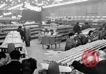 Standbild Supermarkt Spanien, 1956, aus Sekunde 6 historischem Filmmaterial Videoclip 65675048294
