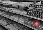 Standbild Supermarkt Spanien, 1956, aus Sekunde 8 historischem Filmmaterial Videoclip 65675048294