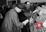 Standbild Supermarkt Spanien, 1956, aus Sekunde 17 historischem Filmmaterial Videoclip 65675048294