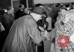 Standbild Supermarkt Spanien, 1956, aus Sekunde 22 historischem Filmmaterial Videoclip 65675048294