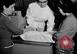 Standbild Supermarkt Spanien, 1956, aus Sekunde 55 historischem Filmmaterial Videoclip 65675048294