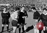Image jeu soccer Espagne, 1956, de la seconde 7 séquences d'archives historiques vidéo 65675048295