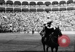 Immagine di Corride Spagna, 1956, secondo 23 filmato di repertorio 65675048297