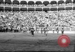Immagine di Corride Spagna, 1956, secondo 28 filmato di repertorio 65675048297