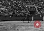 Immagine di Corride Spagna, 1956, secondo 62 filmato di repertorio 65675048297