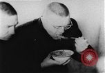 Immagine di Noi prigionieri di guerra di Corea Cina, 1951, secondo 22 filmato di repertorio 65675048300