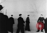 Immagine di I prigionieri di guerra Cina, 1951, secondo 22 filmato di repertorio 65675048302