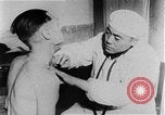 Immagine di I prigionieri di guerra Cina, 1951, secondo 33 filmato di repertorio 65675048303