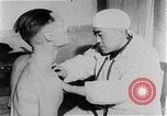 Immagine di I prigionieri di guerra Cina, 1951, secondo 36 filmato di repertorio 65675048303