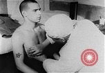 Immagine di I prigionieri di guerra Cina, 1951, secondo 45 filmato di repertorio 65675048303