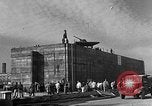 Standbild konkrete Lastkähne Portsmouth England, 1944, aus Sekunde 6 historischem Filmmaterial Videoclip 65675048313