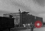 Standbild konkrete Lastkähne Portsmouth England, 1944, aus Sekunde 13 historischem Filmmaterial Videoclip 65675048313
