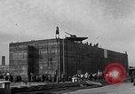 Standbild konkrete Lastkähne Portsmouth England, 1944, aus Sekunde 23 historischem Filmmaterial Videoclip 65675048313