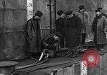 Standbild konkrete Lastkähne Portsmouth England, 1944, aus Sekunde 62 historischem Filmmaterial Videoclip 65675048313