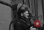 Standbild konkrete Lastkähne Portsmouth England, 1944, aus Sekunde 40 historischem Filmmaterial Videoclip 65675048314