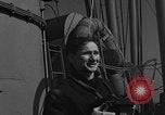 Standbild konkrete Lastkähne Portsmouth England, 1944, aus Sekunde 43 historischem Filmmaterial Videoclip 65675048314