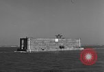 Standbild konkrete Aufsch Portsmouth England, 1944, aus Sekunde 4 historischem Filmmaterial Videoclip 65675048315