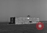 Standbild konkrete Aufsch Portsmouth England, 1944, aus Sekunde 15 historischem Filmmaterial Videoclip 65675048315
