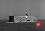 Standbild konkrete Aufsch Portsmouth England, 1944, aus Sekunde 16 historischem Filmmaterial Videoclip 65675048315
