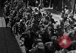 Immagine di Prigionieri tedeschi Tolone Francia, 1944, secondo 46 filmato di repertorio 65675048317