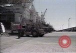 Standbild Weihnachten für die US-Küstenwache Saudi-arabien, 1991, aus Sekunde 10 historischem Filmmaterial Videoclip 65675048330