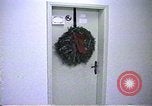 Standbild Weihnachten für die US-Küstenwache Saudi-arabien, 1991, aus Sekunde 39 historischem Filmmaterial Videoclip 65675048330