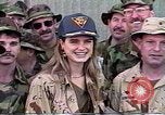 Standbild Schauspielerin Brook Shields nach US Coast Guard Port Security Unit Bahrain, 1991, aus Sekunde 26 historischem Filmmaterial Videoclip 65675048331