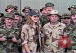 Standbild Schauspielerin Brook Shields nach US Coast Guard Port Security Unit Bahrain, 1991, aus Sekunde 28 historischem Filmmaterial Videoclip 65675048331