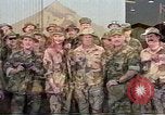 Standbild Schauspielerin Brook Shields nach US Coast Guard Port Security Unit Bahrain, 1991, aus Sekunde 30 historischem Filmmaterial Videoclip 65675048331