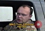 Standbild United States Coast Guard Mechanik Saudi-arabien, 1991, aus Sekunde 33 historischem Filmmaterial Videoclip 65675048333